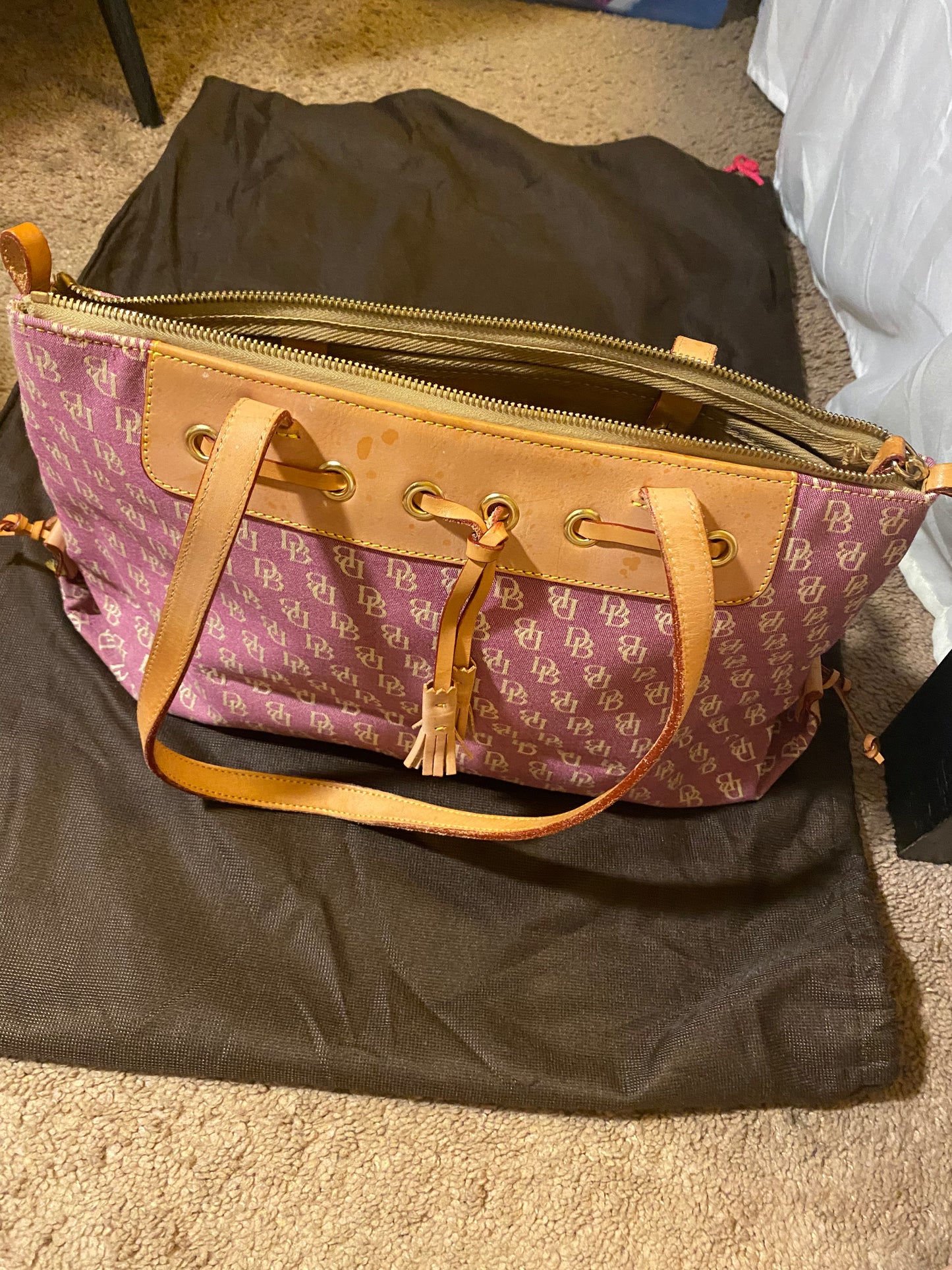 Vintage Bags: Pink Dooney Bourke