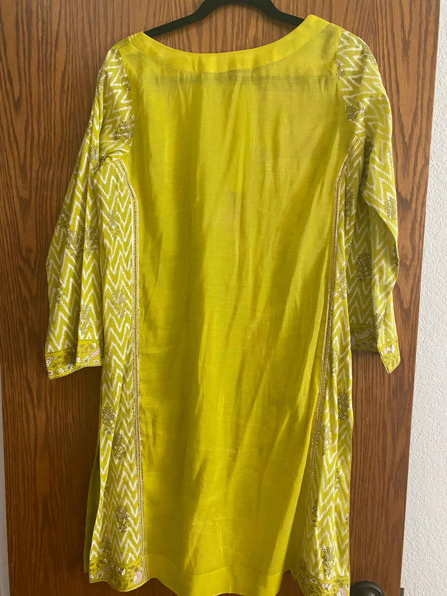 New Clothing: Lime Green Kurtha