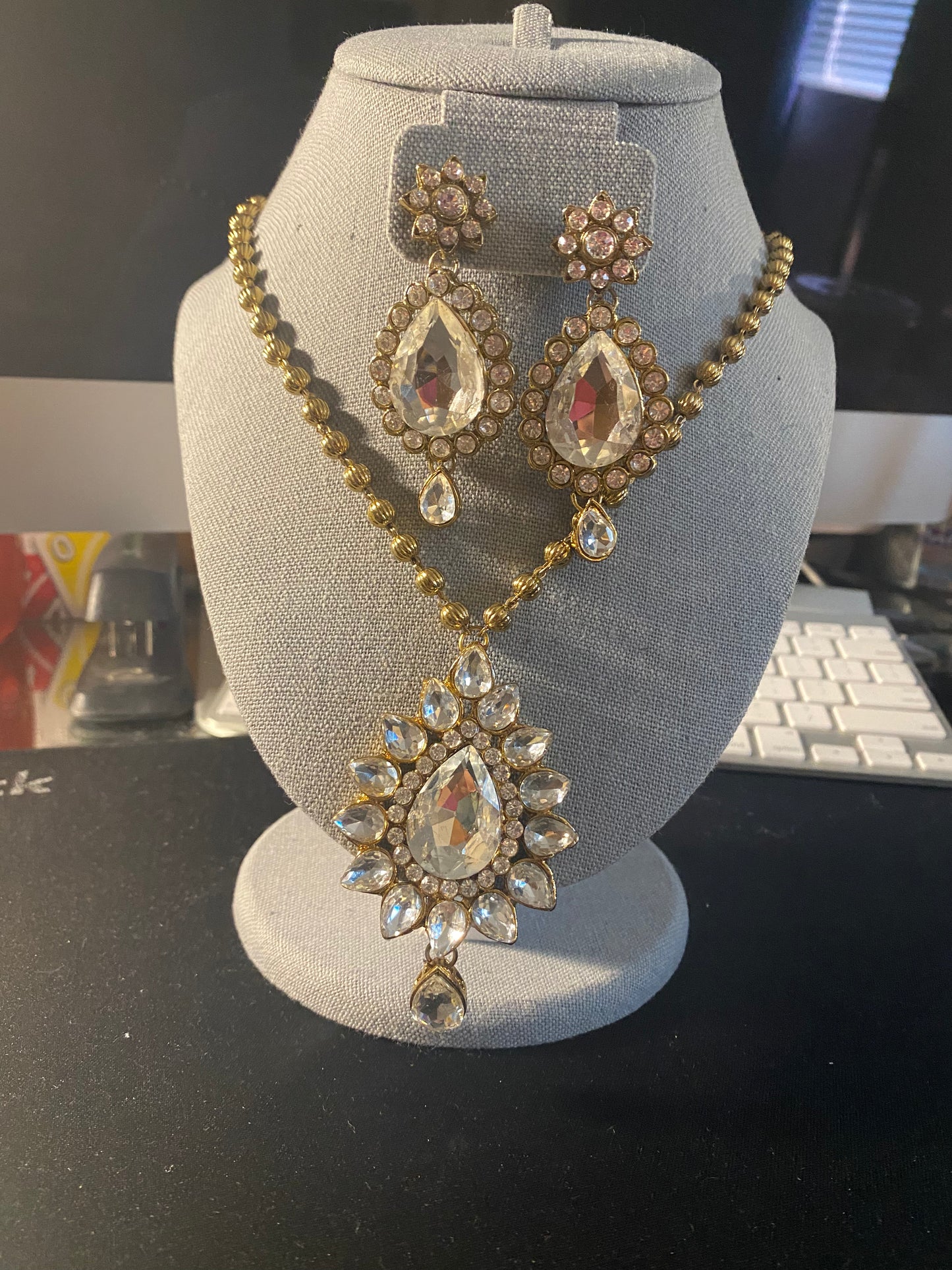 New Jewelry: Long Crystal Necklace and Earrings