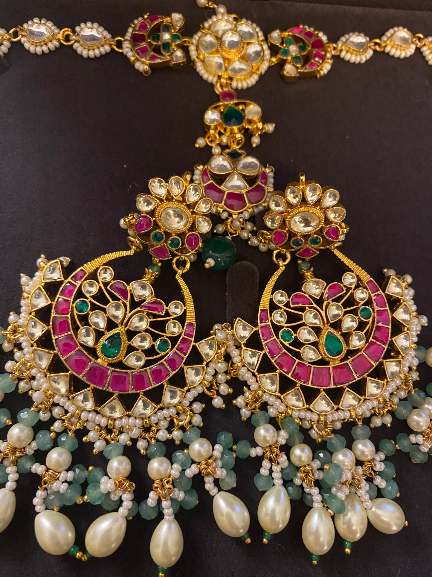 New Jewelry: 4 Piece Pearl and Kundan Wedding Set