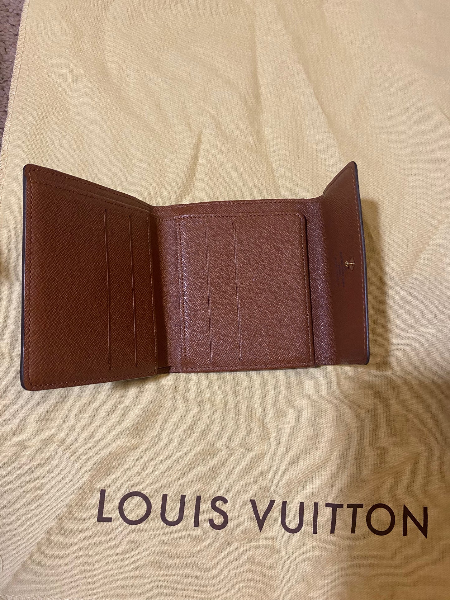 Vintage Bag: Authentic Louis Vuitton Wallet and Round Coin Purse