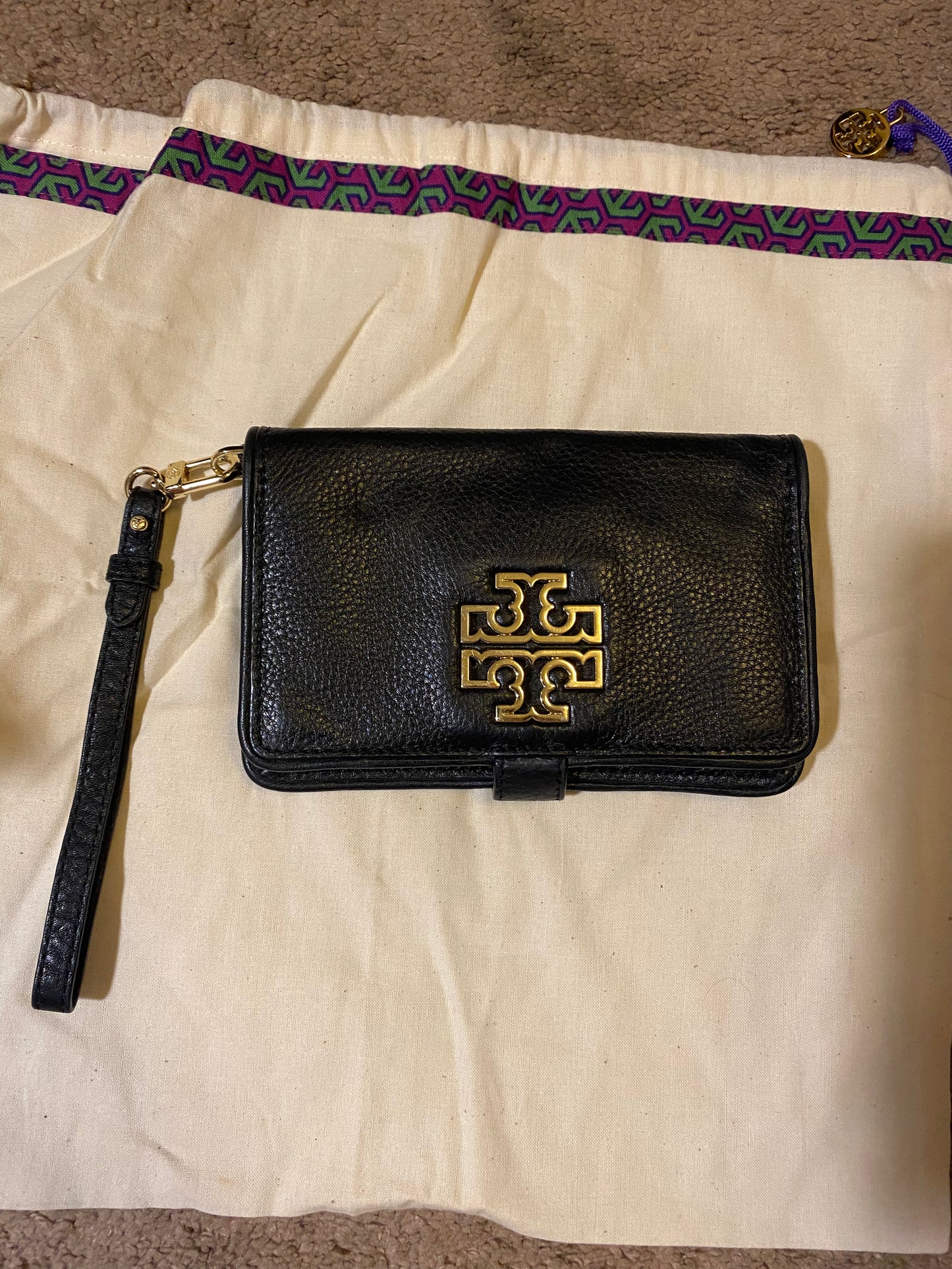 Used Accessories: Tory Burch Wallet