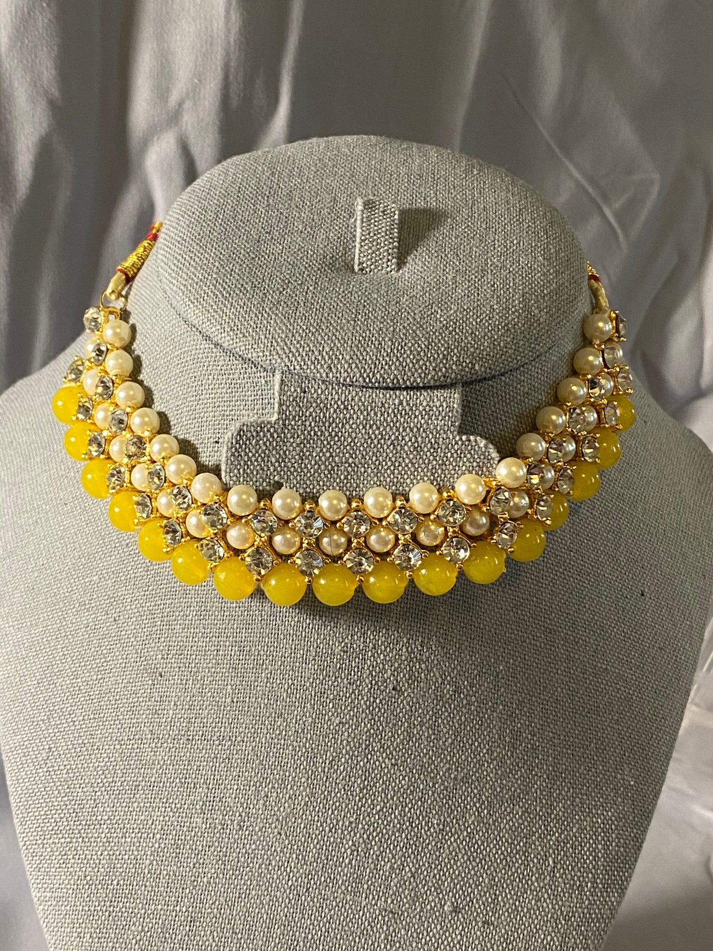 New Jewelry: Yellow Jewelry Set
