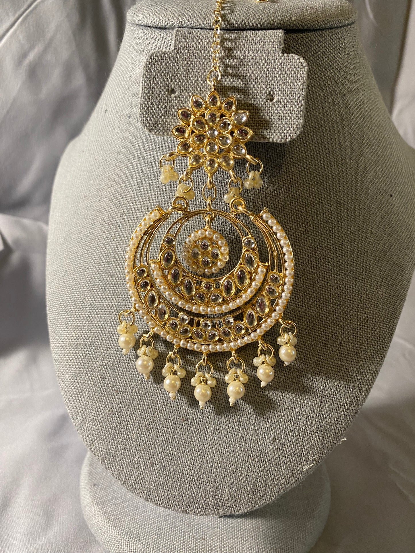 New Jewelry: Kundan Earrings and Tikka Set