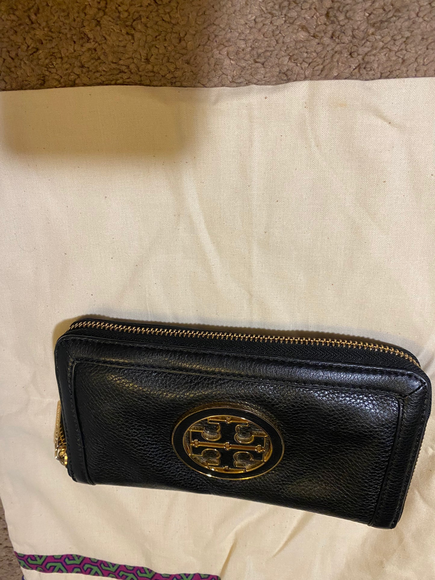 Used: Black Tory Burch Wallet