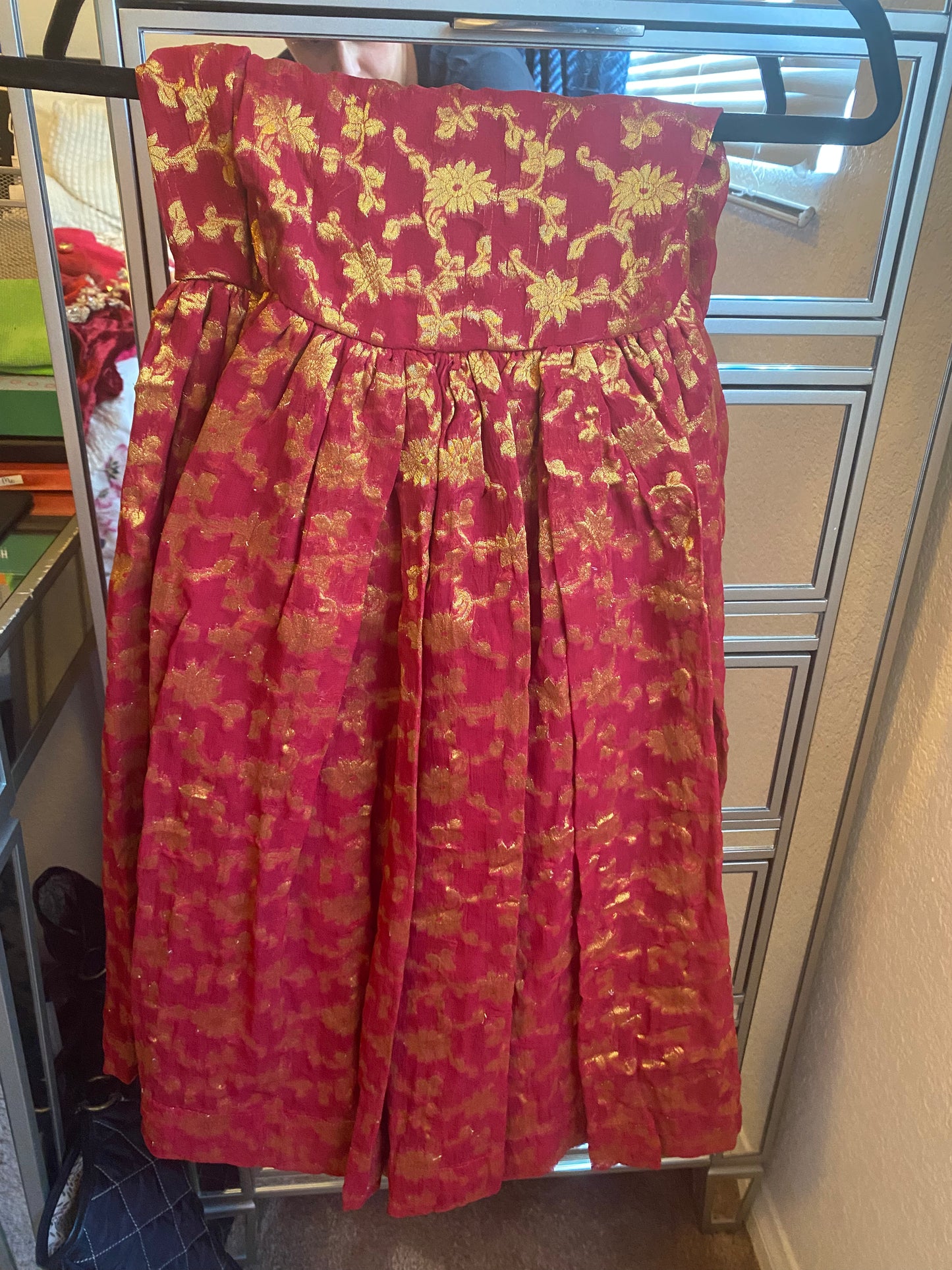 New Clothing: Velvet, Red 3 Piece Wedding Dress
