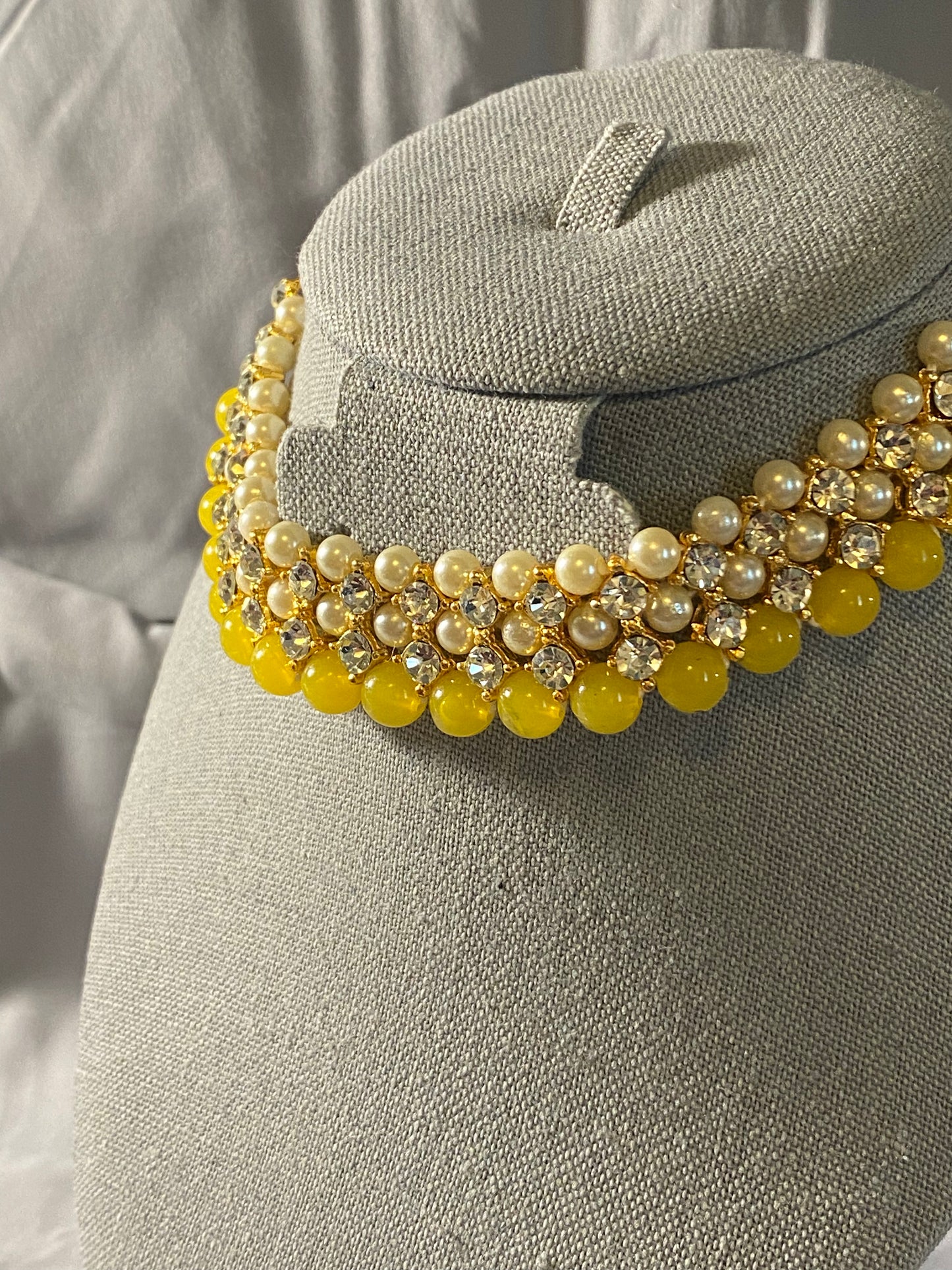New Jewelry: Yellow Jewelry Set