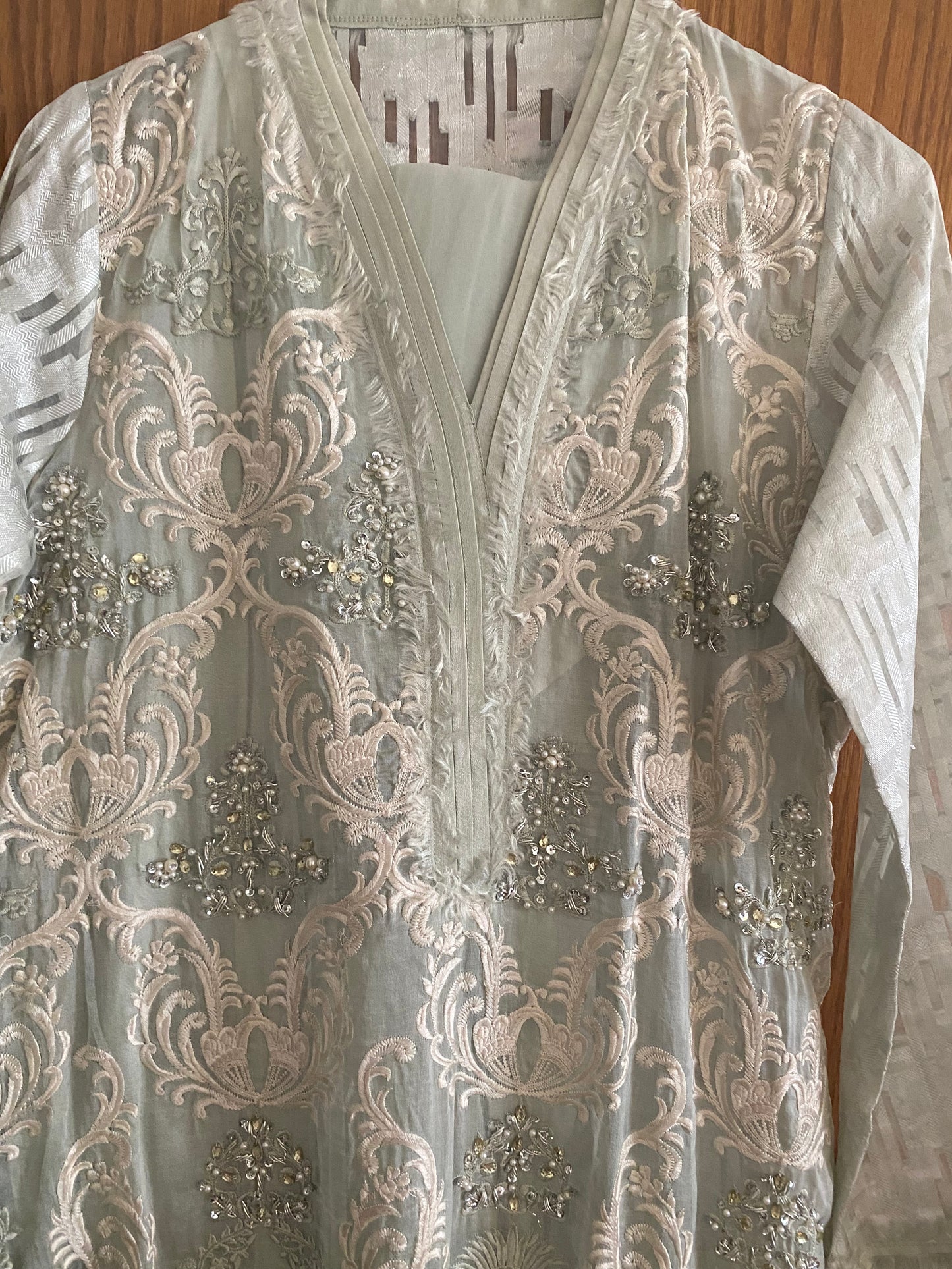 New Clothing: Light Green 3 Piece Formal Dress