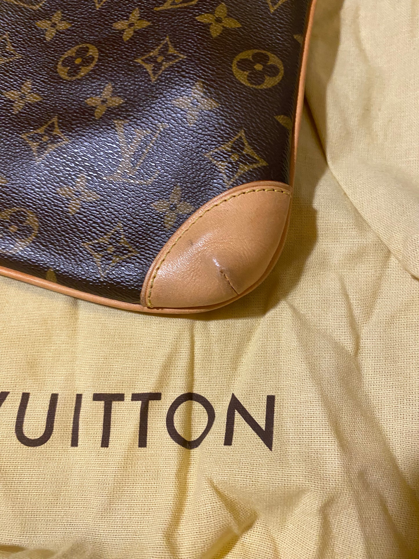 Vintage Bag: Authentic Louis Vuitton Vintage Coussin Shoulder Bag GM Brown Canvas Monogram