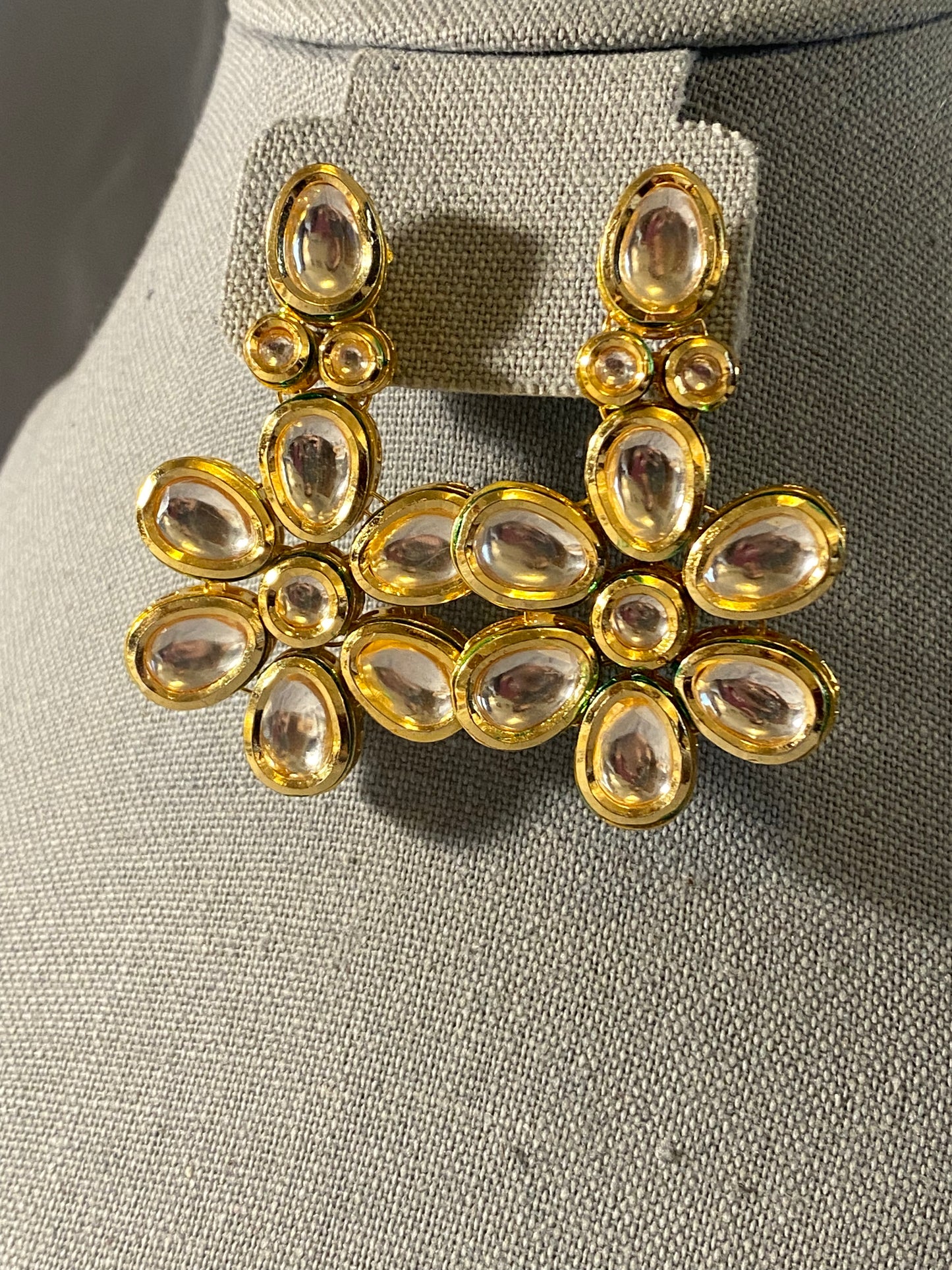 New Jewelry: Floral Kundan Choker Set