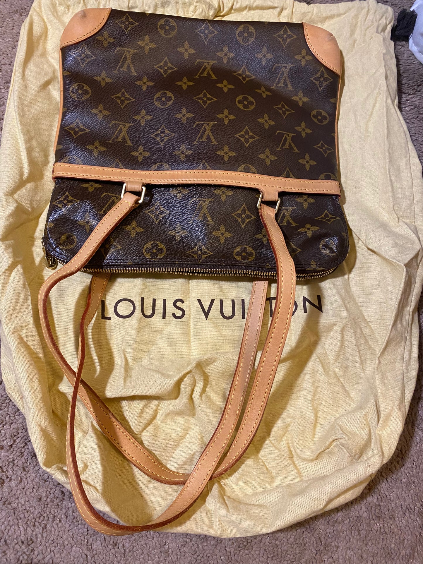 Vintage Bag: Authentic Louis Vuitton Vintage Coussin Shoulder Bag GM Brown Canvas Monogram