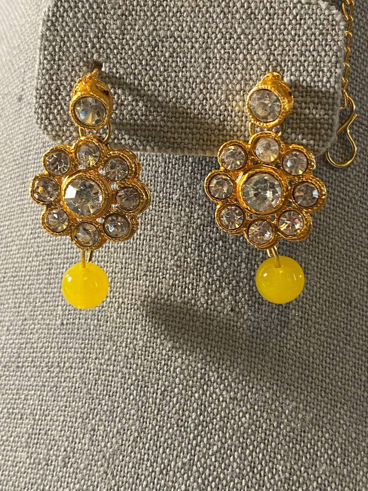 New Jewelry: Yellow Jewelry Set