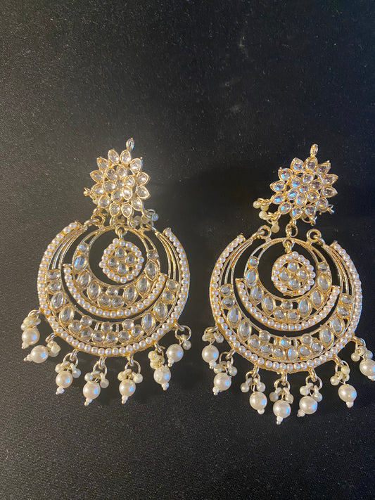 New Jewelry: Kundan Earrings and Tikka Set