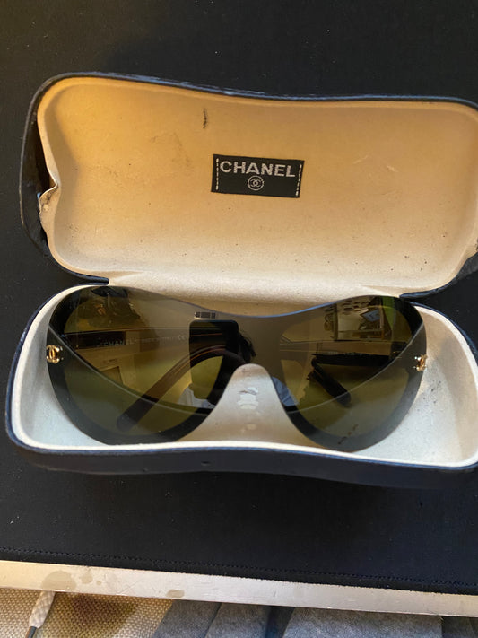 Used Accessories: Chanel Sunglasses