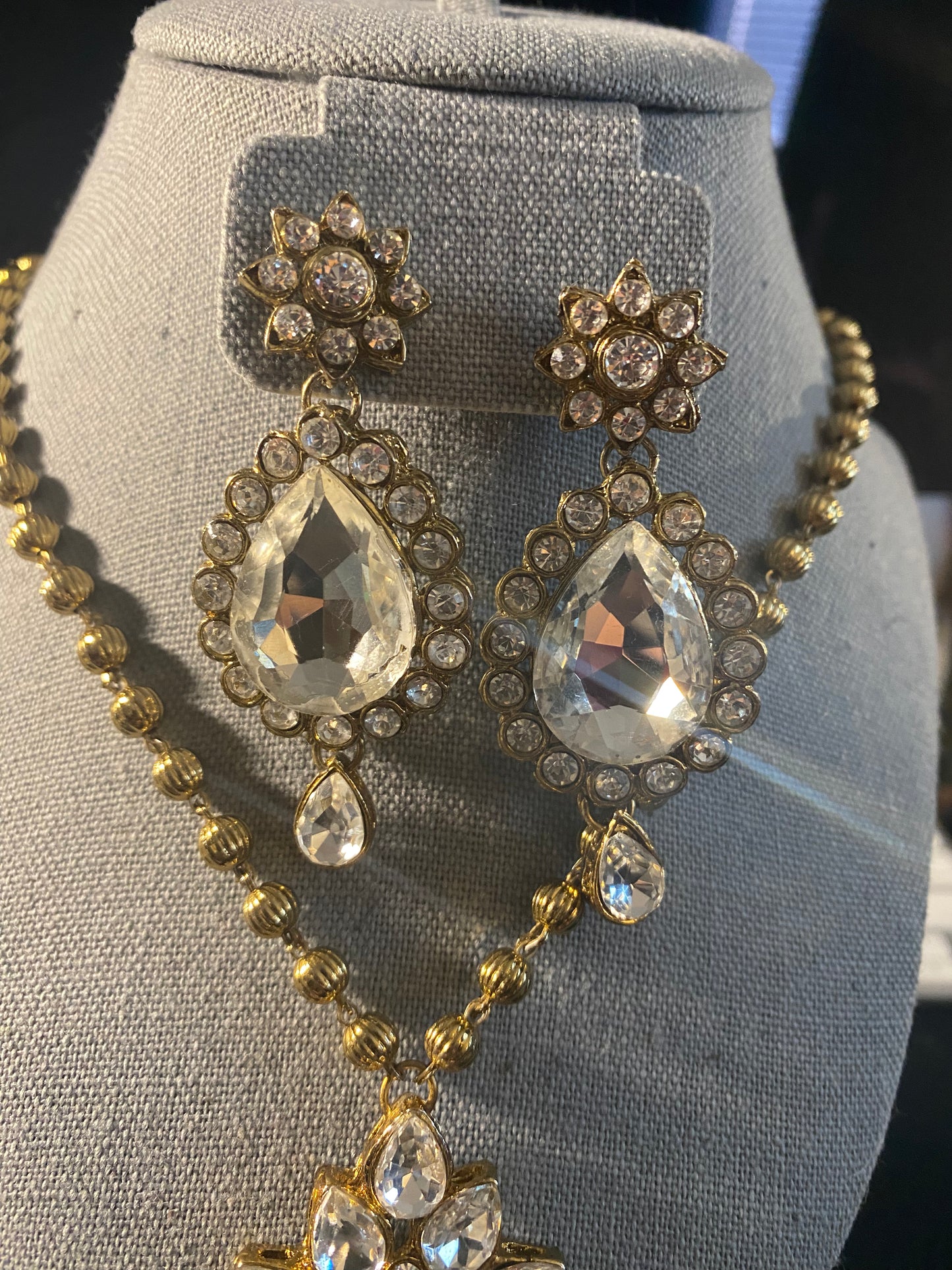 New Jewelry: Long Crystal Necklace and Earrings